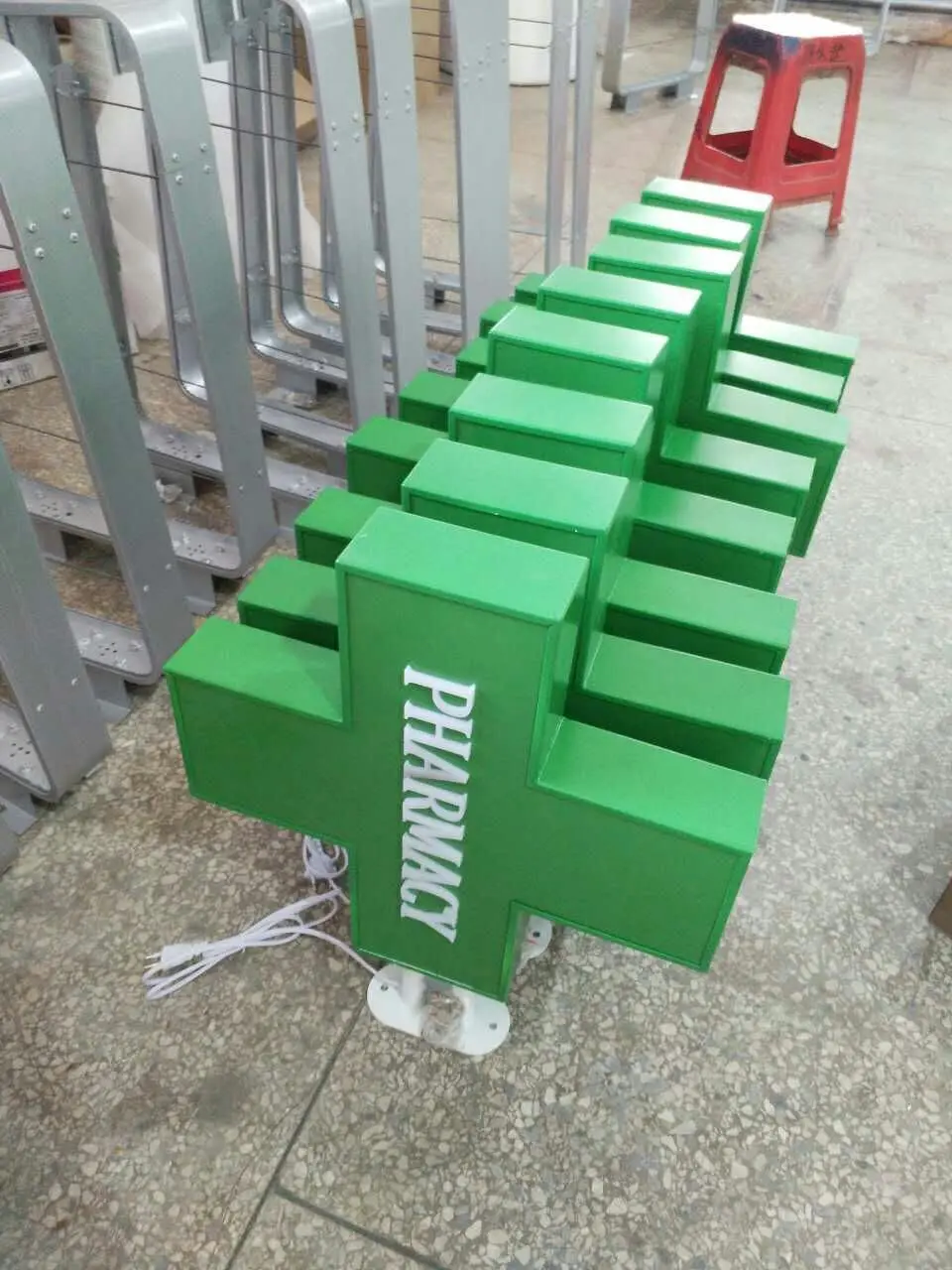 High Quality Acrylic Cross Sign Low Power Pharmacie LED Light Box Irregular Shape Outdoor Standing Silk Screen Display