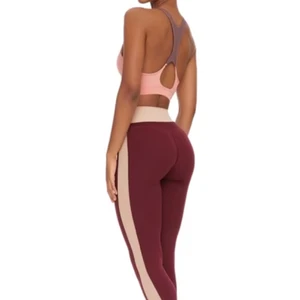 Custom OEM Women's Fitness Set Butt Lifting Compression Leggings High Waist Soft Yoga Bra Spotted Design Gym Fitness Sportswear