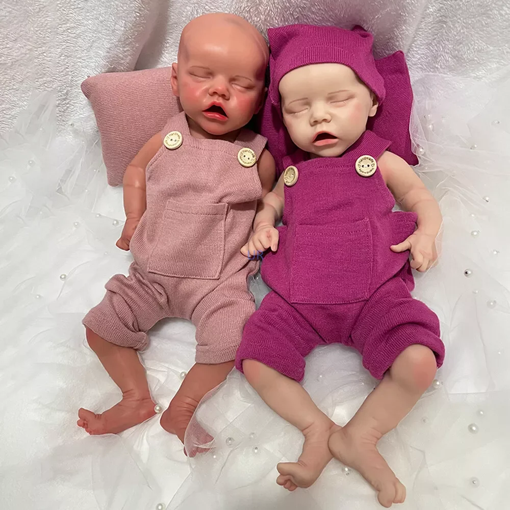 Realistic 18Inch 45cm High Simulation Silicone Weighted Baby Reborn Sleepy Closed Eyes Cute Baby for Small Kids Toy