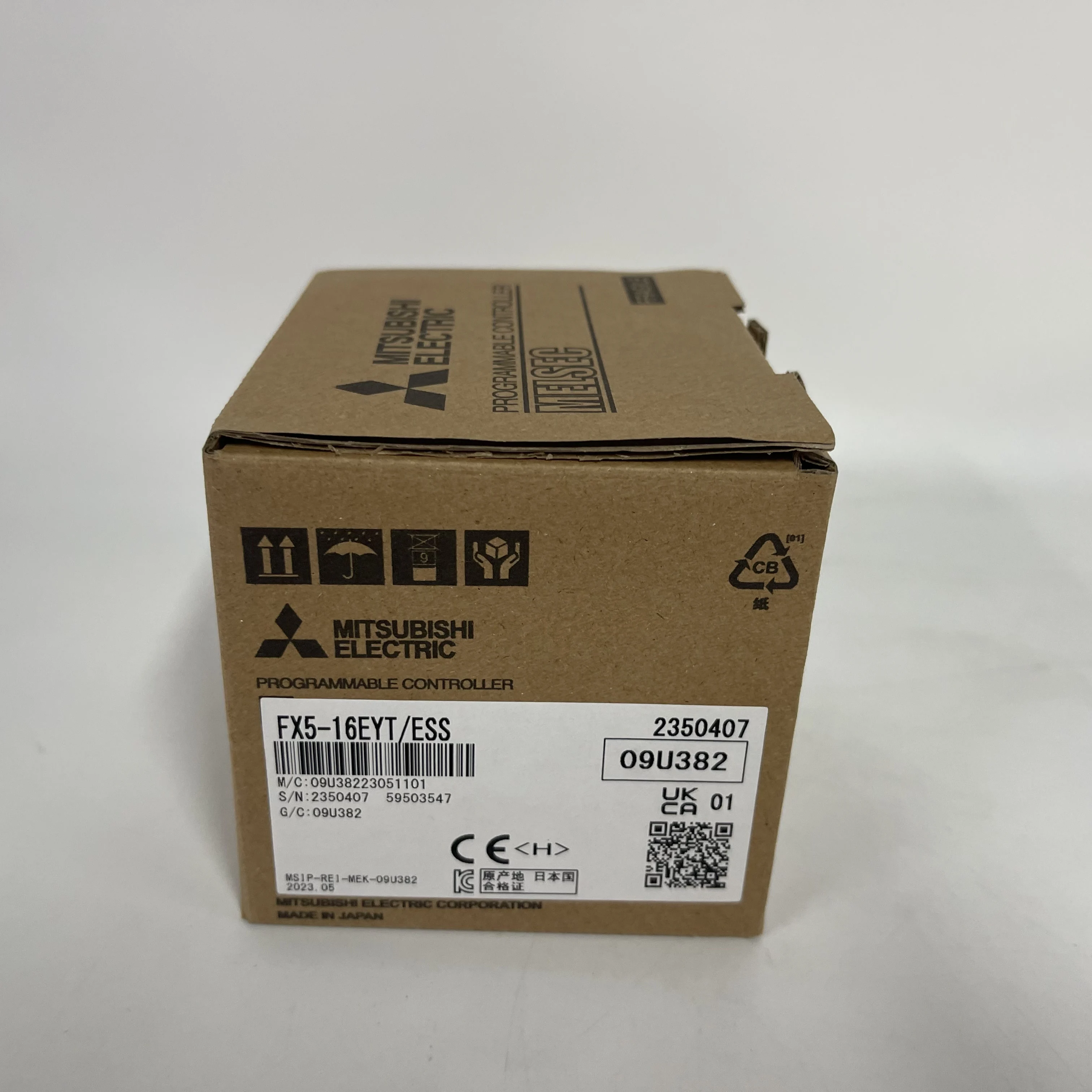 MITSUBISHI ELECTRIC Digital Output Module FX5-16EYT/ESS