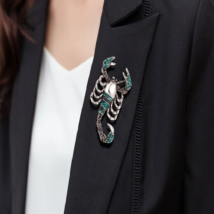 Spille da Giacca, Pins, Magneti e Medaglie Personalizzate - 1000Spille