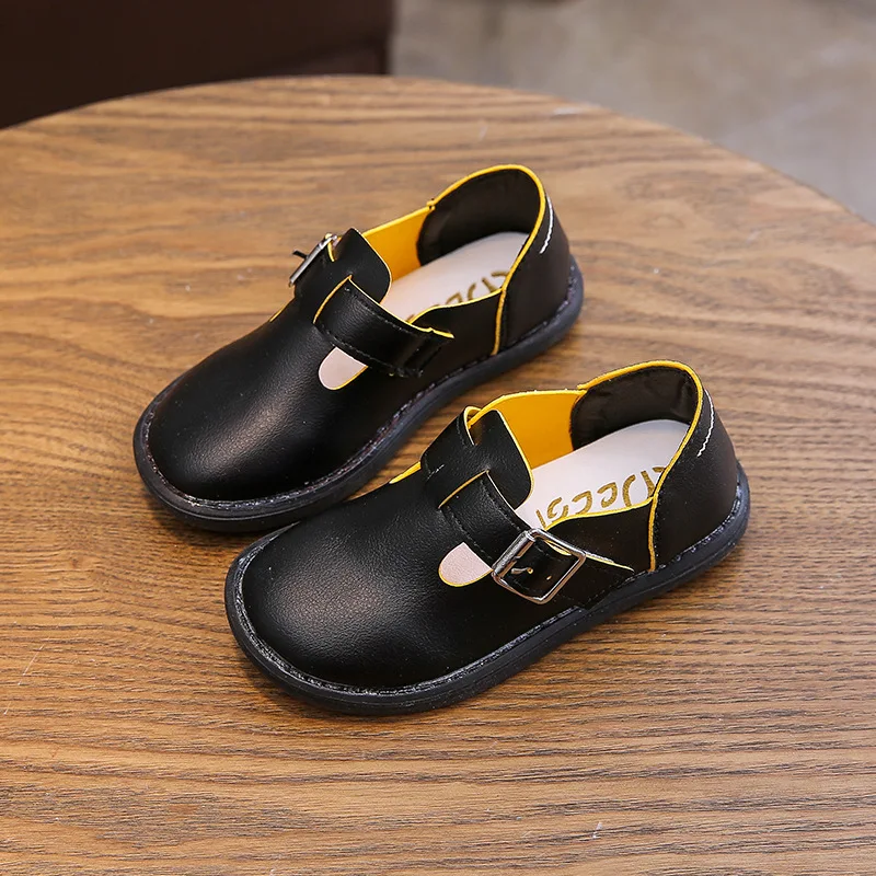 Продавцы продают новейший дизайн, мягкая подошва, повседневная обувь, кожаная детская обувь для девочек