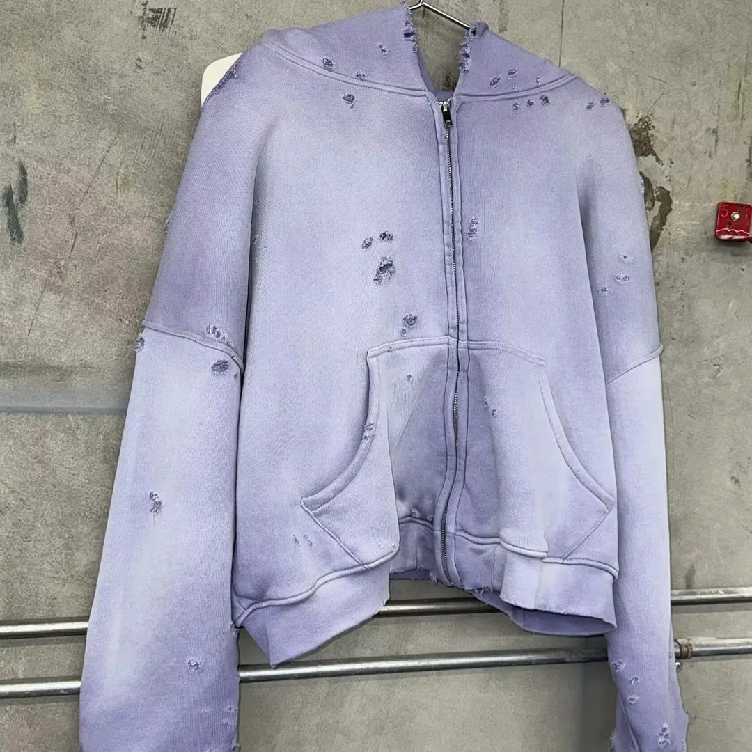 tungvægts hoodie i vintage street-style af 100 % bomuld – løs model, tilpasbar med broderede bogstaver og metalrislås som ydre tøj