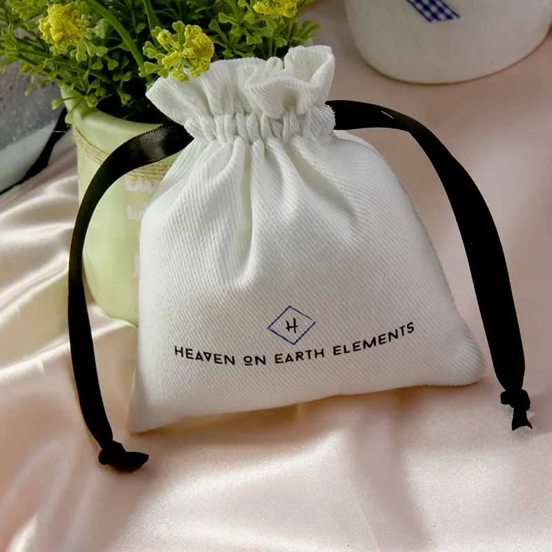 
Бесплатный образец, Экологически чистая натуральная хлопчатобумажная муслиновая ткань, маленькая сумка на шнурке с индивидуальным логотипом 