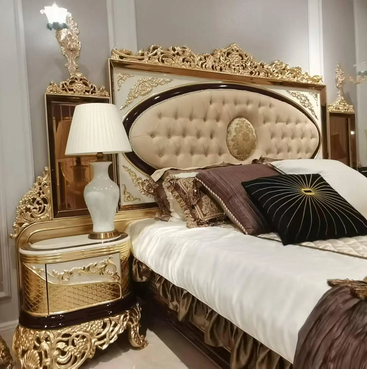 The Art of Craftsman Hybrid Fancy Bedroom Set - Furniture Holz, image size:1273x1279