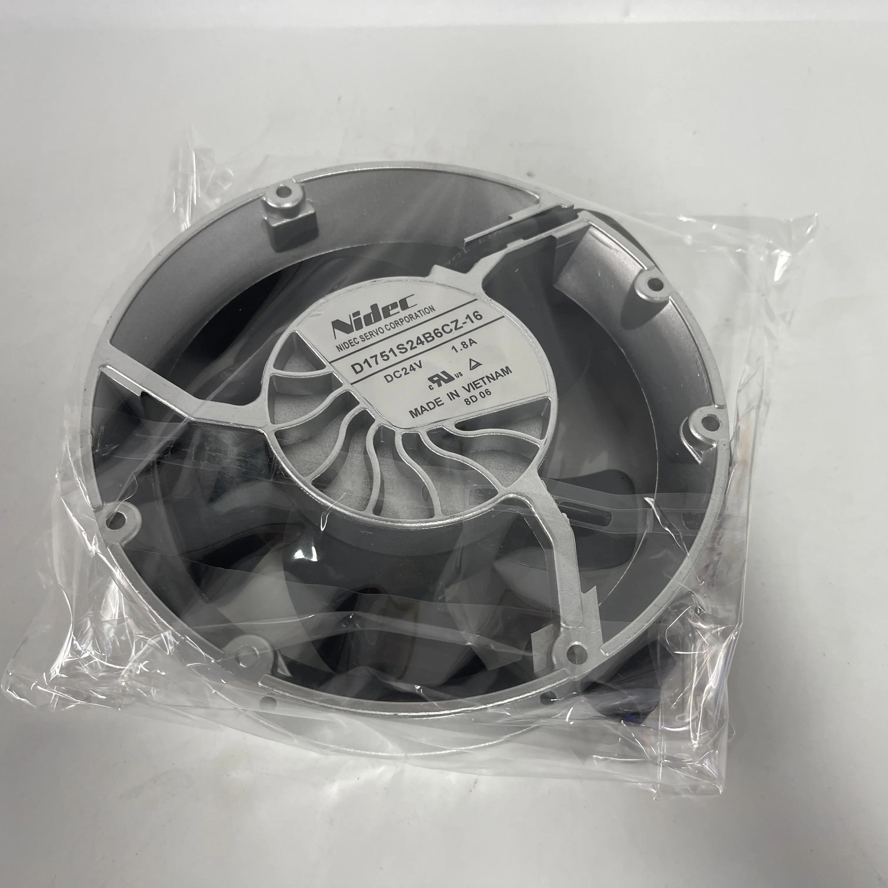 Nidec DC Cooling Fan D1751S24B6CZ-16 Nidec DC Cooling Fan D1751S24B6CZ-16