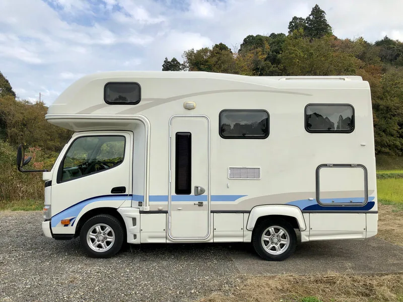 2023 Luxury Four-wheel Drive Off-road Rv Camper Fiberglass Travel ...