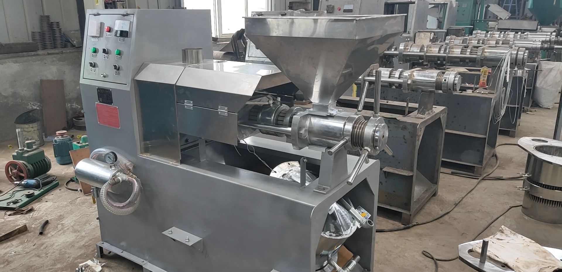 Higher Capacity  Sunflower Thresher Machine Sunflower Separating Machine for Sunflower Oil Production Line factory