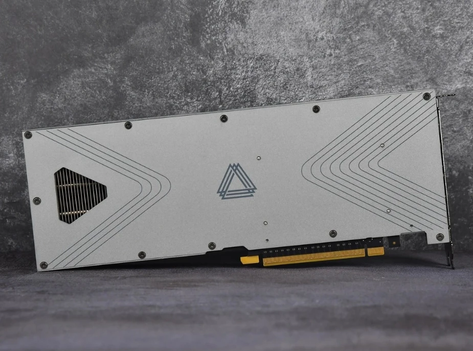 Moore Threads MTT S80 Gaming and Working Graphics Cards Supports 8K Output