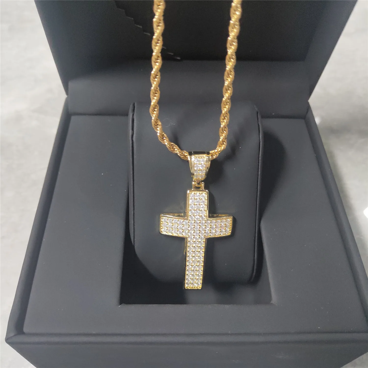Ciondolo Hip Hop MaxBling81 A Forma Di Ascia - Argento Placcato Nero Con Zirconi Cubici