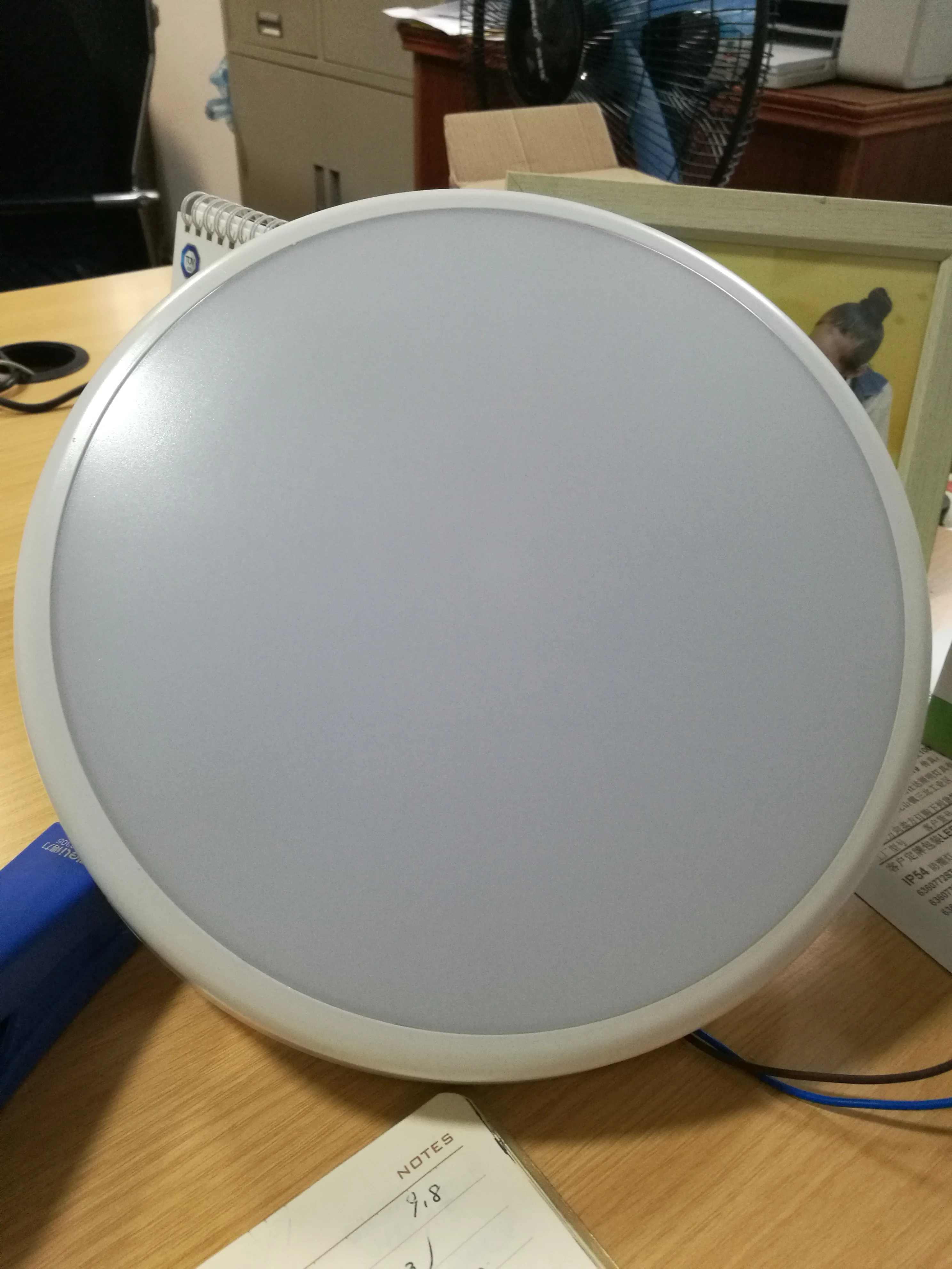 25 Вт IP54 IK10 водонепроницаемый пластиковый домашний потолочный светильник для