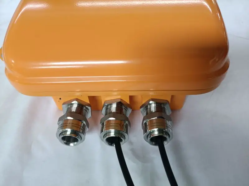 Beacon Explosion Proof Telephone Intercom System Industrial KEYPAD Phone Wall Mount ATEX Telephone KNTECH KNEX5 Handset Door EX