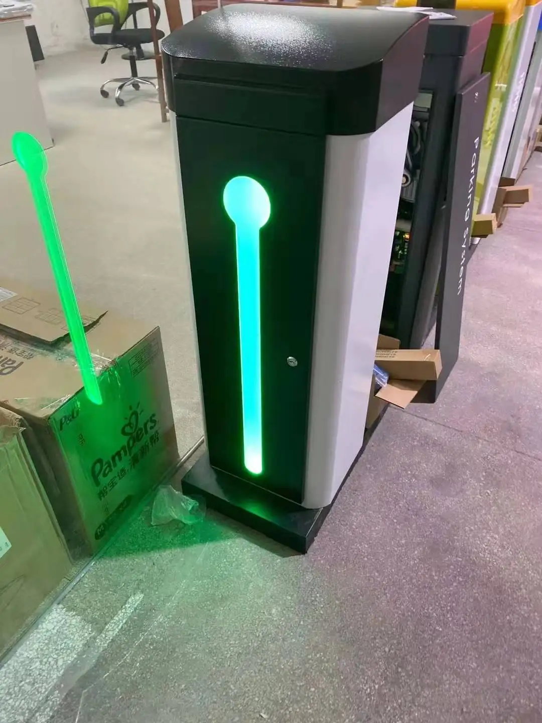 Electric Lift DC Brushless Motor Smart Parking Equipment Barrier Gate with Boom