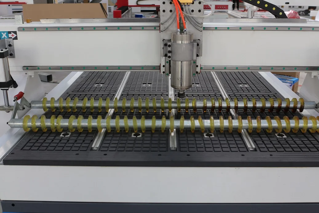 4*8 wood cnc router with pressure wheel 4*8 wood cnc router with pressure wheel wood cnc router,cnc router 1325,wood engraving machine