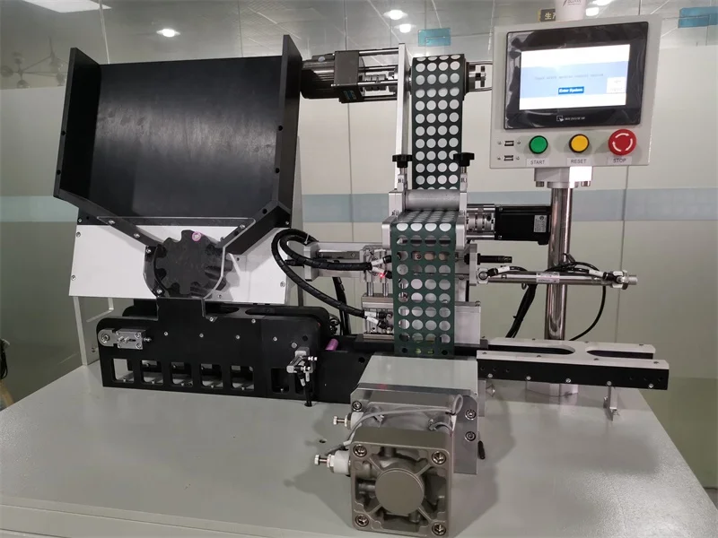 Lithium Battery Automatic Sticker Labeling Machine Insulation Paper Pasting Machine for 18650 21700 26650 32700 Battery