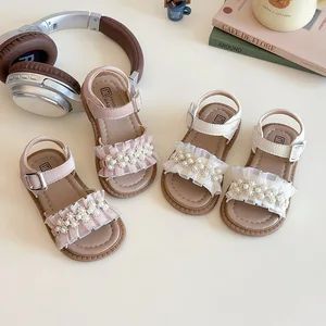 2026 Summer New Girls' High-Appearance Pearl Rhinestone Princess Sandals Cute Soft Sole Beach Shoes for Outdoor Use Slip-On