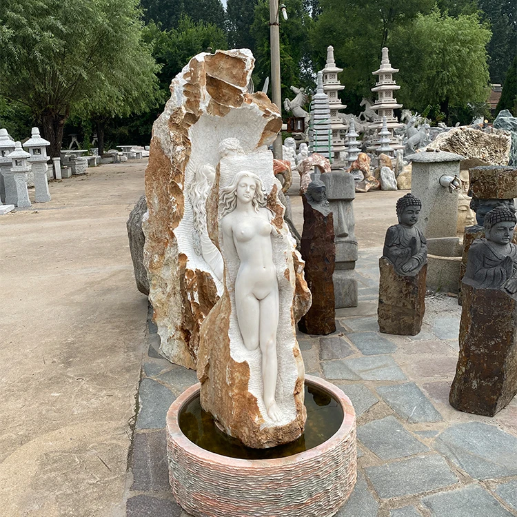 手彫りの女性像、伝統的なスタイルの大理石彫刻、磨き上げられた女性像