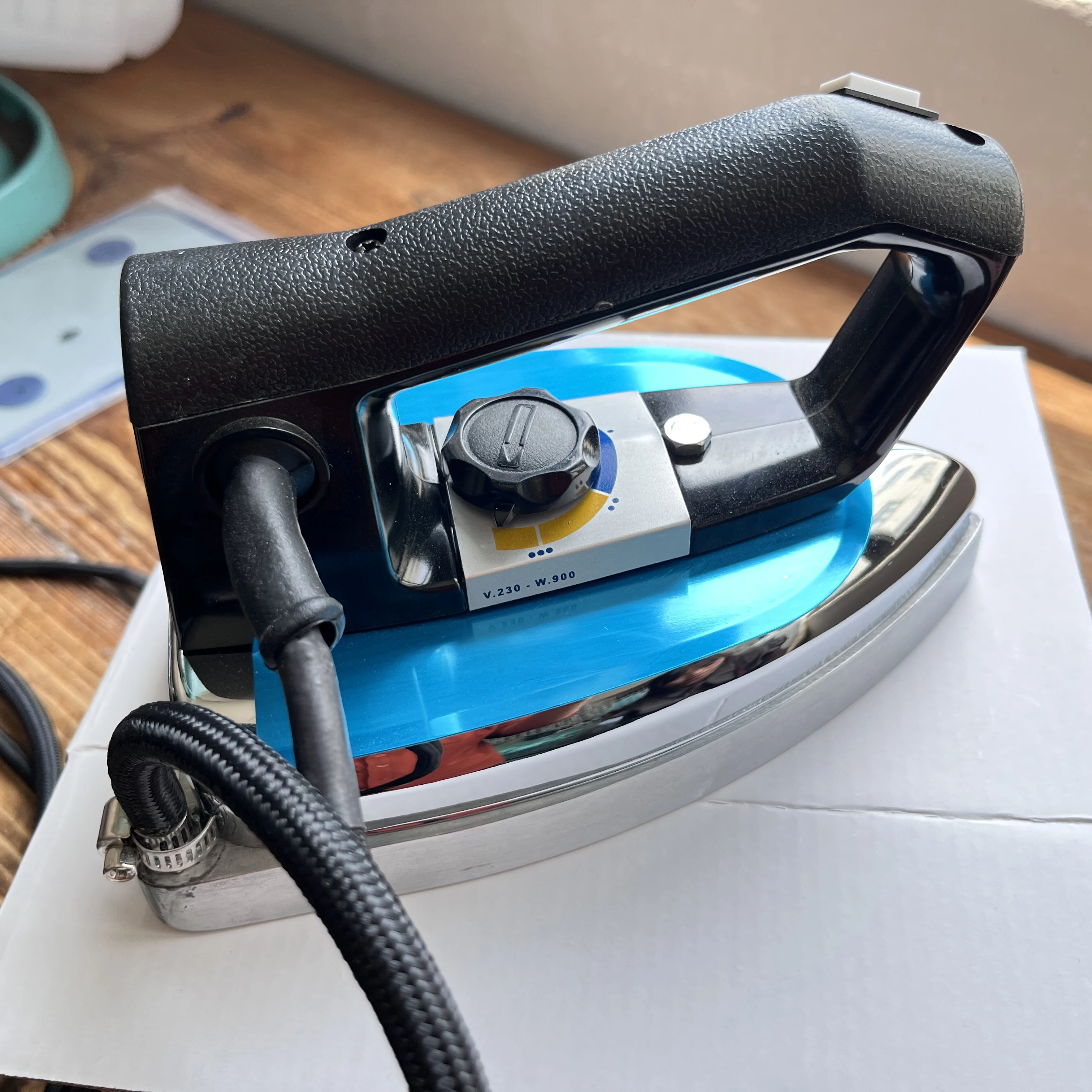 Bitop BT-2128-I Industrial Electric Steam Iron for Clothes Ironing Equipment