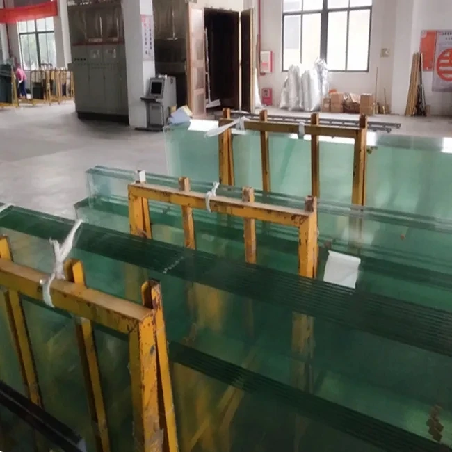 Architectural Flat & Curved Transparent Clear Glass 3mm-19mm Thickness for Outdoor & Bathroom Applications
