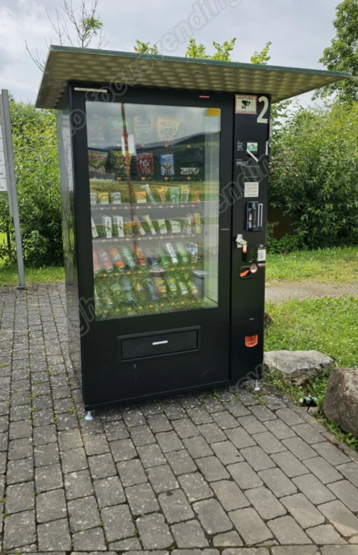 Made in China Fuzhou Factory Intelligent Self Service Snack and Drink Badminton Vending Machine Automatic