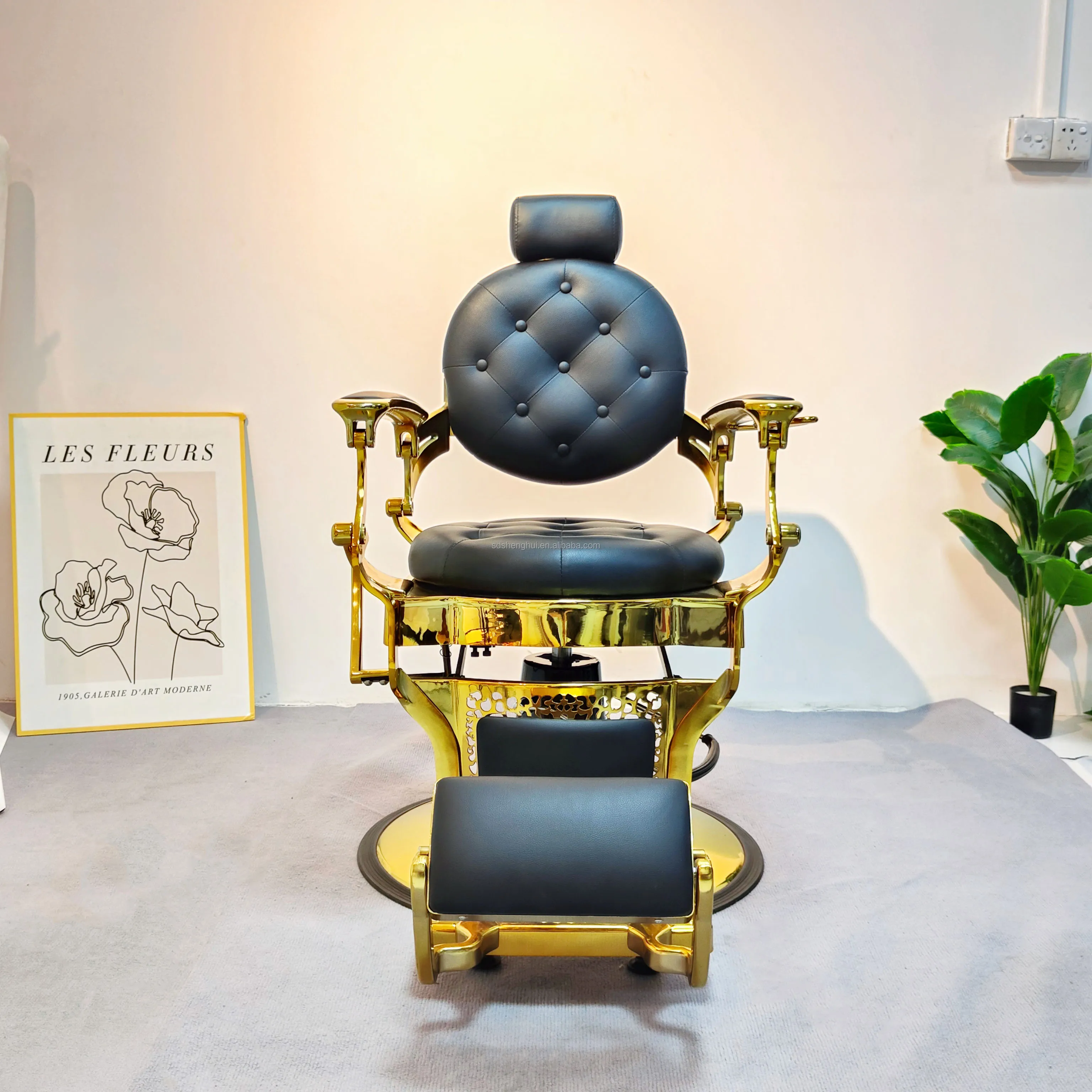 Vintage Black And Gold Barber Chair Professional Salon Styling Man Antique Recling Shaving Chair