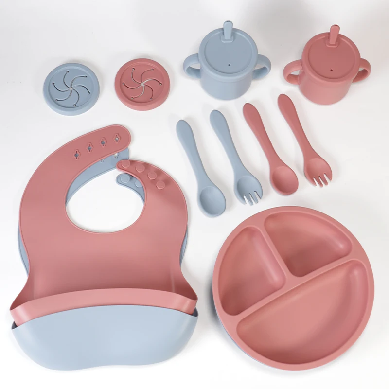 Wholesale walang BPA food grade pagsusugpo waterproof customized silicone baby plate bibs kutsara mangkok tableware set