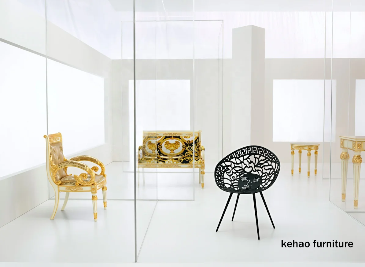 イタリアの幻想的な家具臨時の椅子革と金属のラウンジチェア読書のため