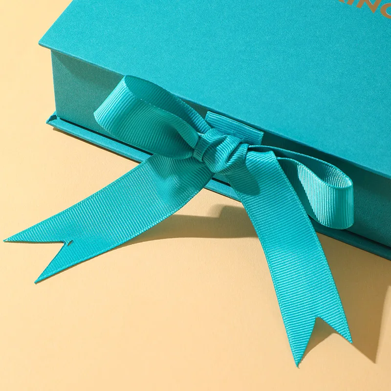 A1 Simple Luxury Square Jewelry Gift Box Set with Magnetic Snap Closure Blue Microfiber Bag for Popular Necklace Storage factory