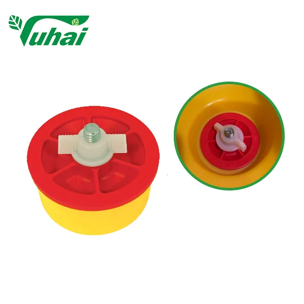 Animal Feeders with Plug Package Drain Valve for Convenient Use