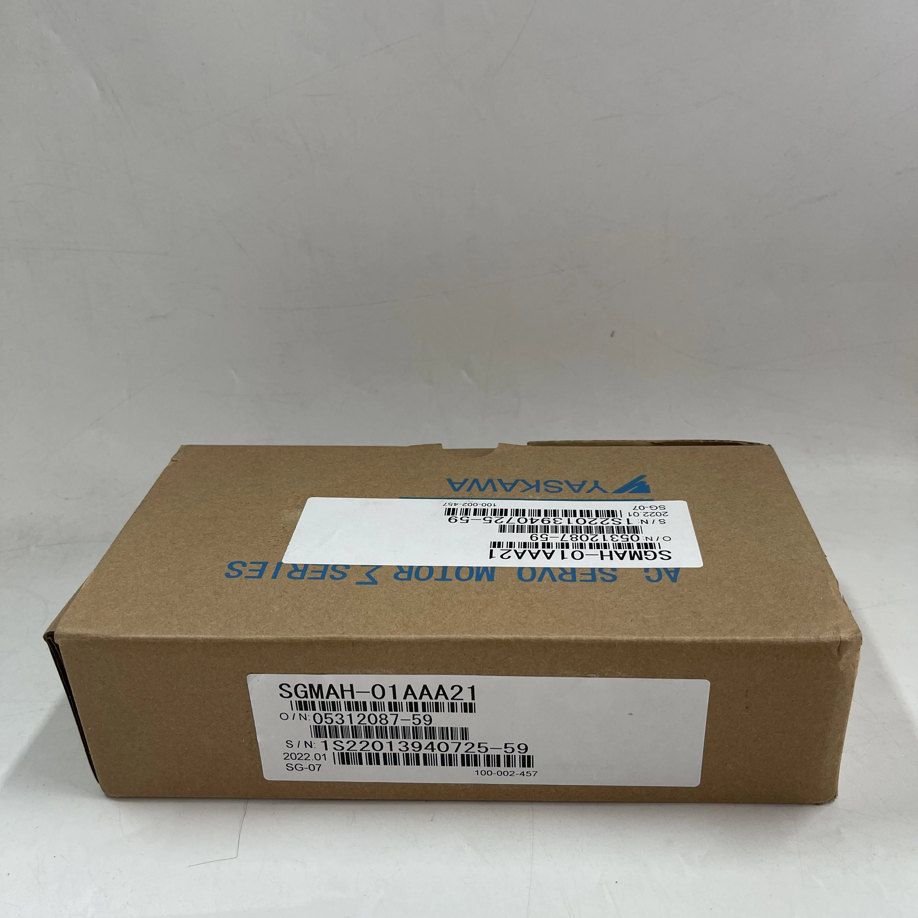 Yaskawa AC Servo Motor SGMAH-01AAA21 Yaskawa AC Servo Motor SGMAH-01AAA21