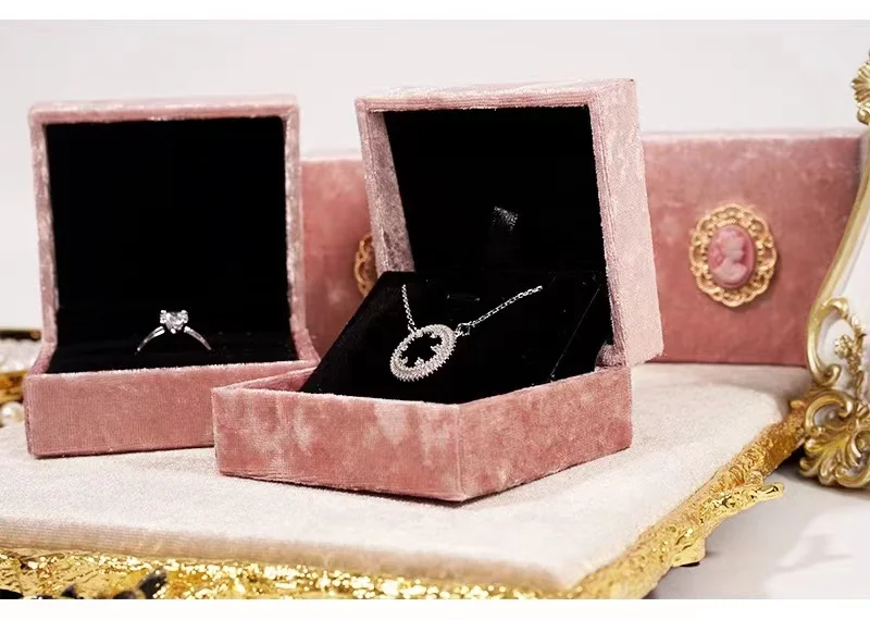 Pink Retro Highgrade Jewelry Storage Box Ring Necklace Pendant Jewelry