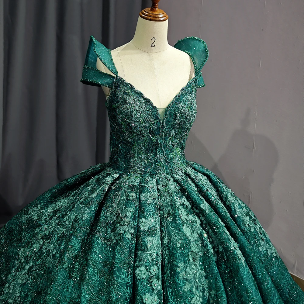 Emerald Green Off-shoulder Ball Gown With Sweetheart Neckline & Embroidered Tulle Vestido de 15 Aos Odm| Min Order 1 ct Emerald Green Off-shoulder Ball Gown With Sweetheart Neckline & Embroidered Tulle Vestido de 15 Aos Odm| Min Order 1 ct