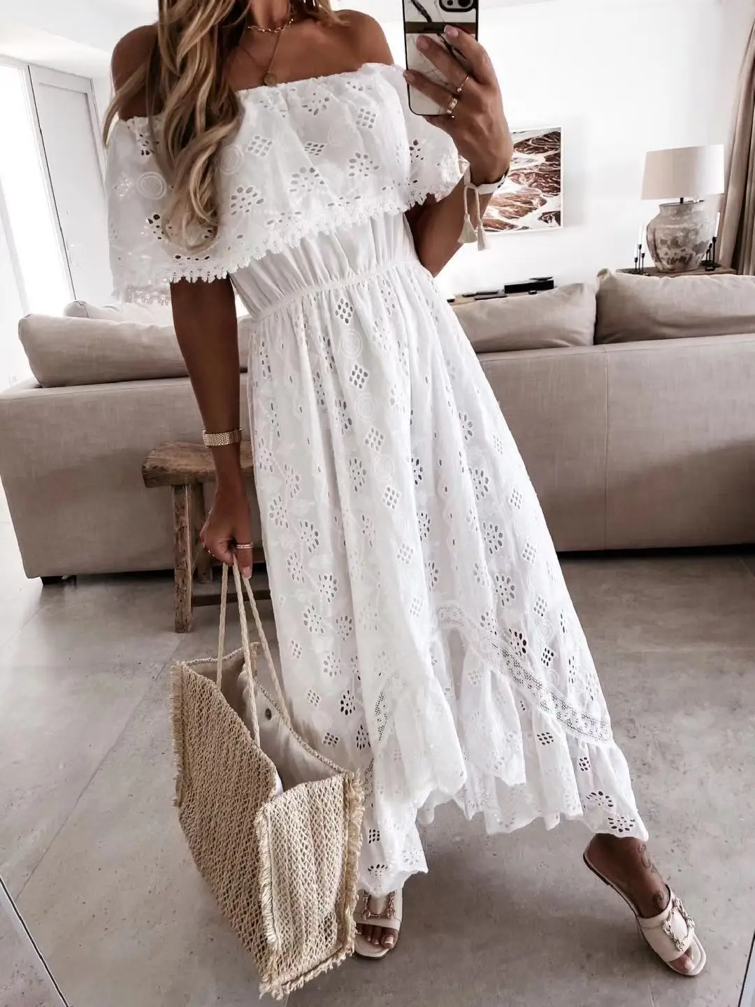 Wholesale Casual Summer Plus Size Women's Dresses Off-the-shoulder Lace  White Long Maxi Beach Dress Ladies