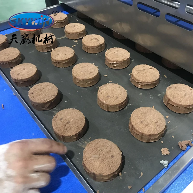 Semi Automatic Nylon rubber Conveyor Cookies Dough Machine Snack Food Factory