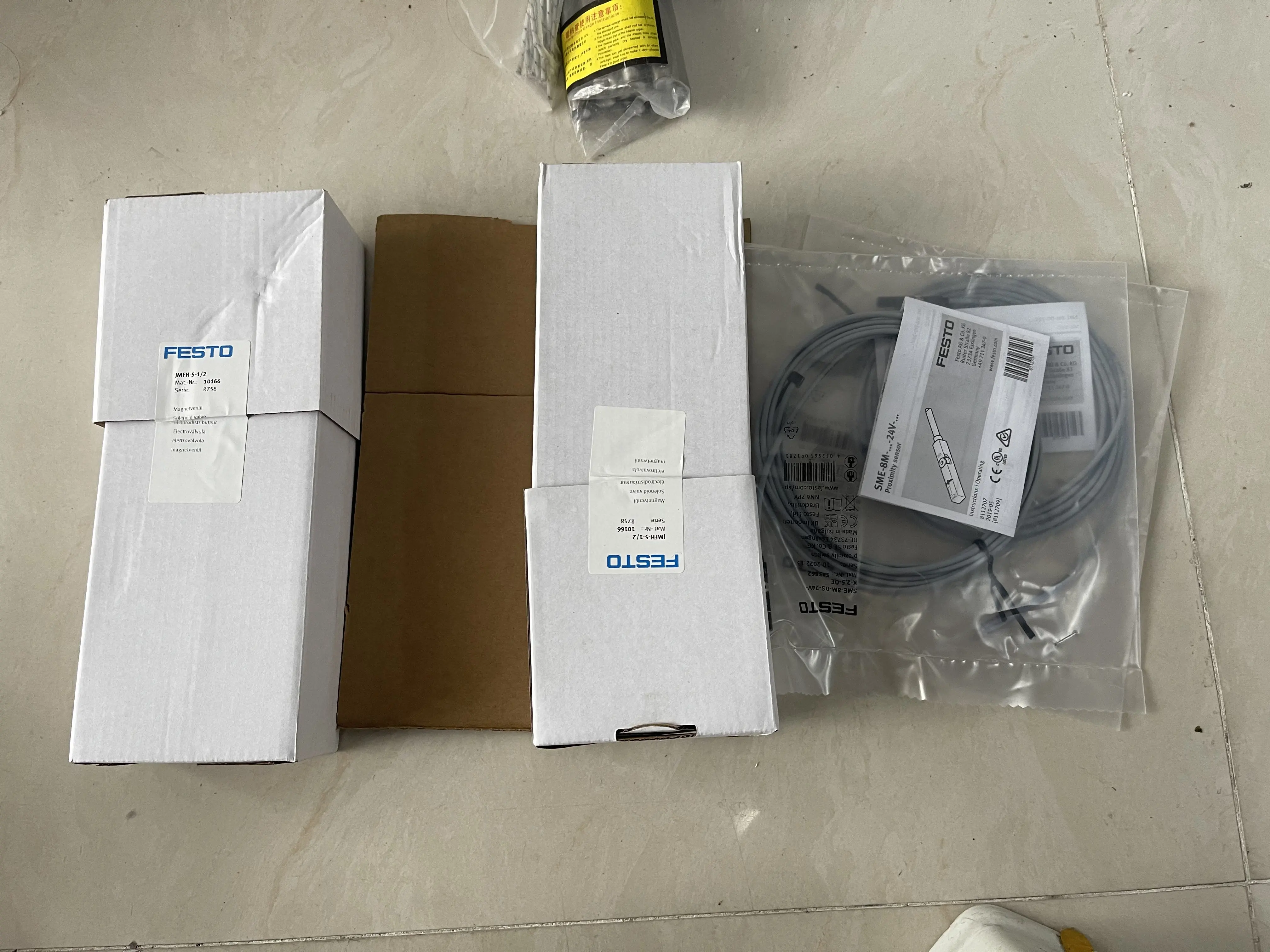 Festo Solenoid Valve / Proximity Sensor JMFH-5-1/2