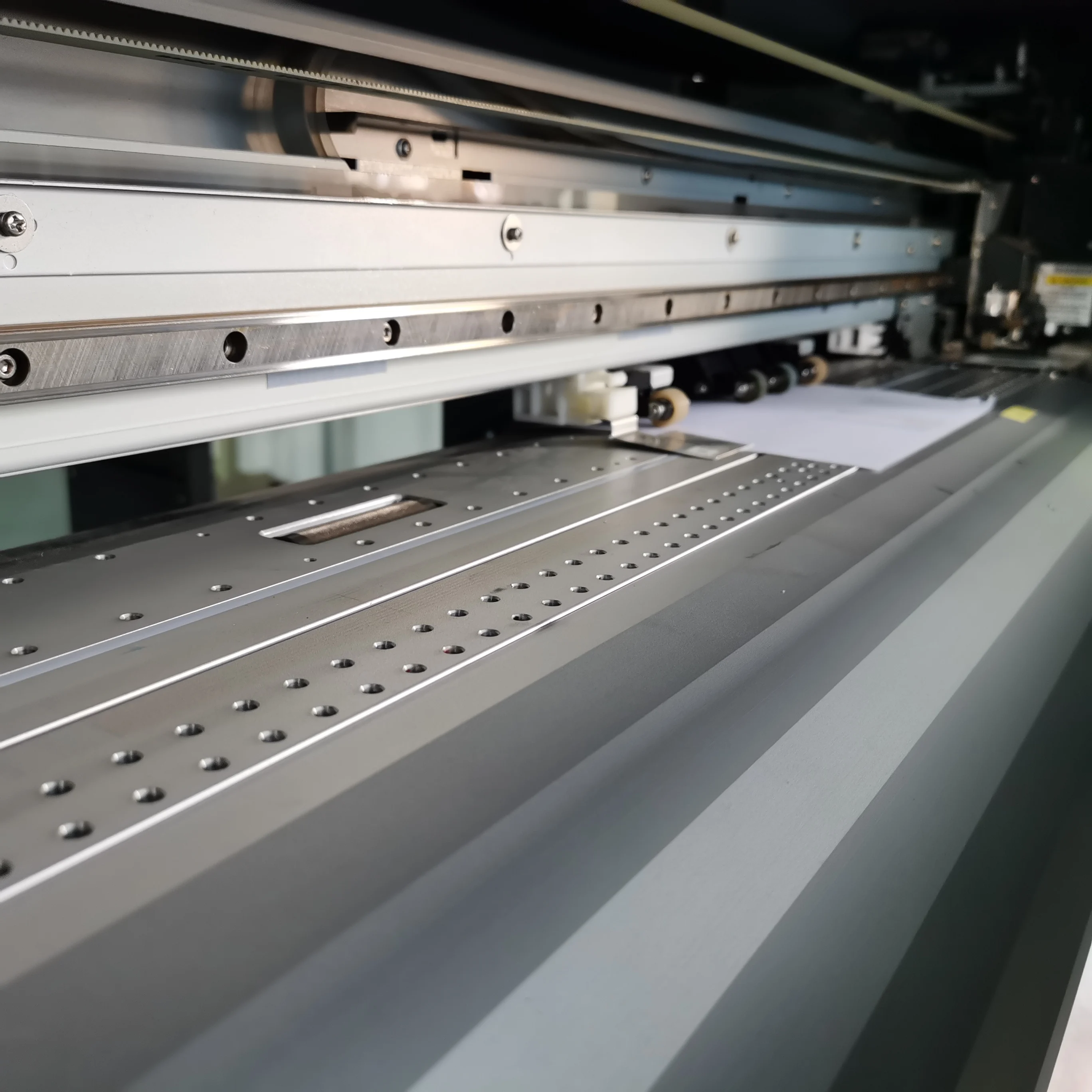 4 Colors Used Roland Projetor Printer Versa Uv LEC-300A/LEC300 Printer/Cutter Plotter for Manufacturing Plant