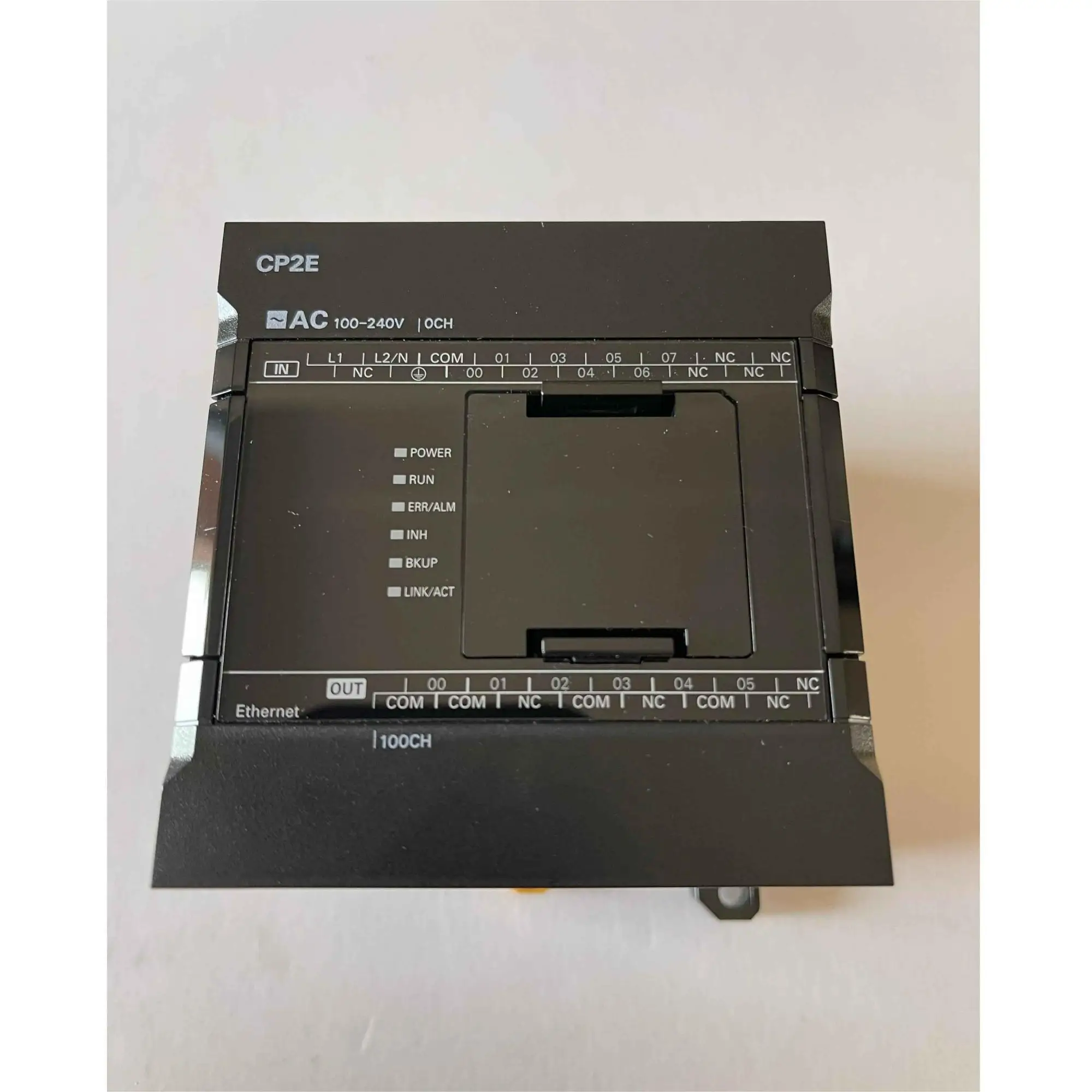 OMRON プログラマブルコントローラー CP1E-E40SDR-A Omron CP1E-E40SDR-A Programmable Logic Controller 24/16 IO