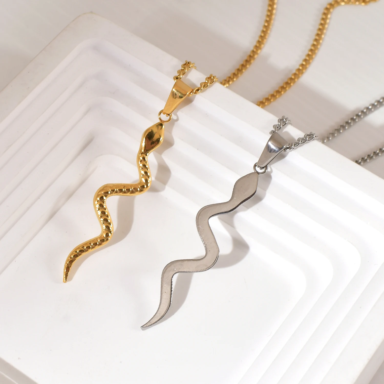 Charmes Recubierto En Oro Para Mujeres Luxury Necklaces