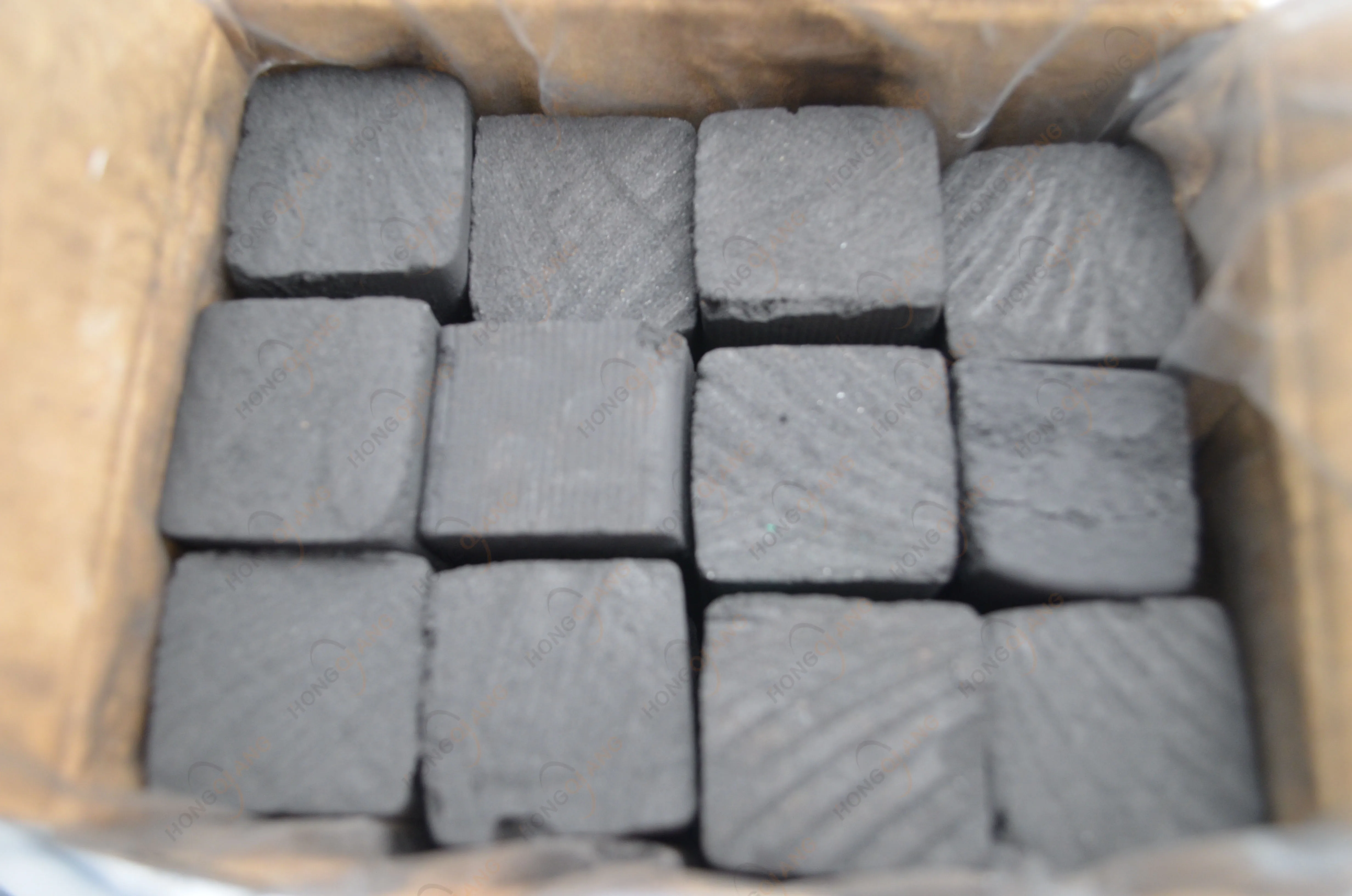 HQHC0025 Hong Qiang OEM Design Free Samples Cocobrico Cube Charcoal Coconut Shell Hookah Charcoal for Shisha