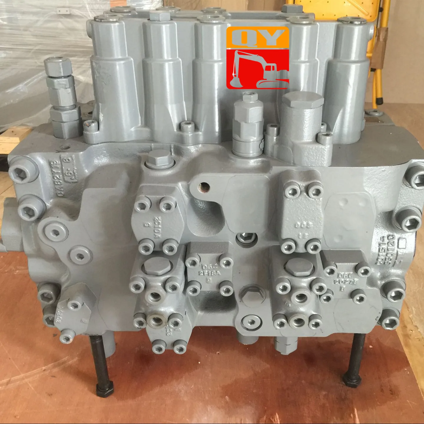 ZX200-3 ZX230-3 ZX240-3 Main Control Valve C0170-55951