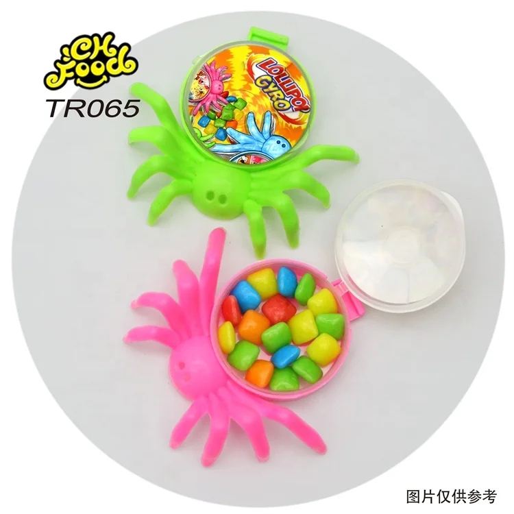 Wholesale and OEM Spider Plastic with Square Chewing Gum for Children Custom Boy's Candy Toy Halal