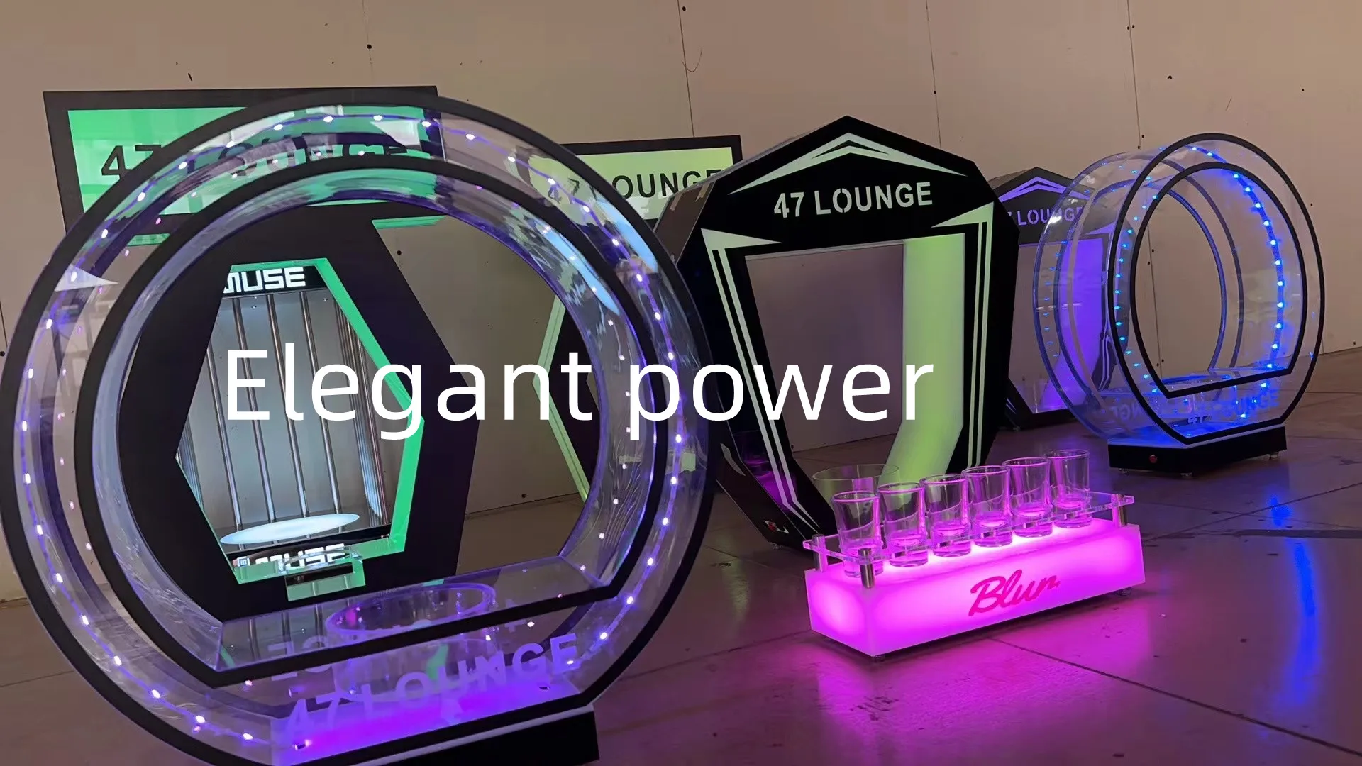 Customized Rechargeable Boat Shape Led Bottle Presenter display For Night Club and bar