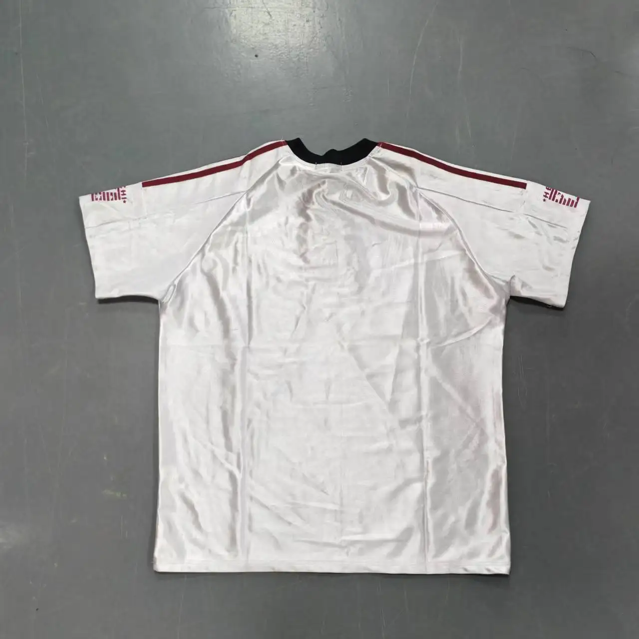 Custom Print Logo Men's Trend Luxury Shiny Jersey T-shirt Top Quality Streetwear Oversized V-neck Football Jersey Shirt gallery 2