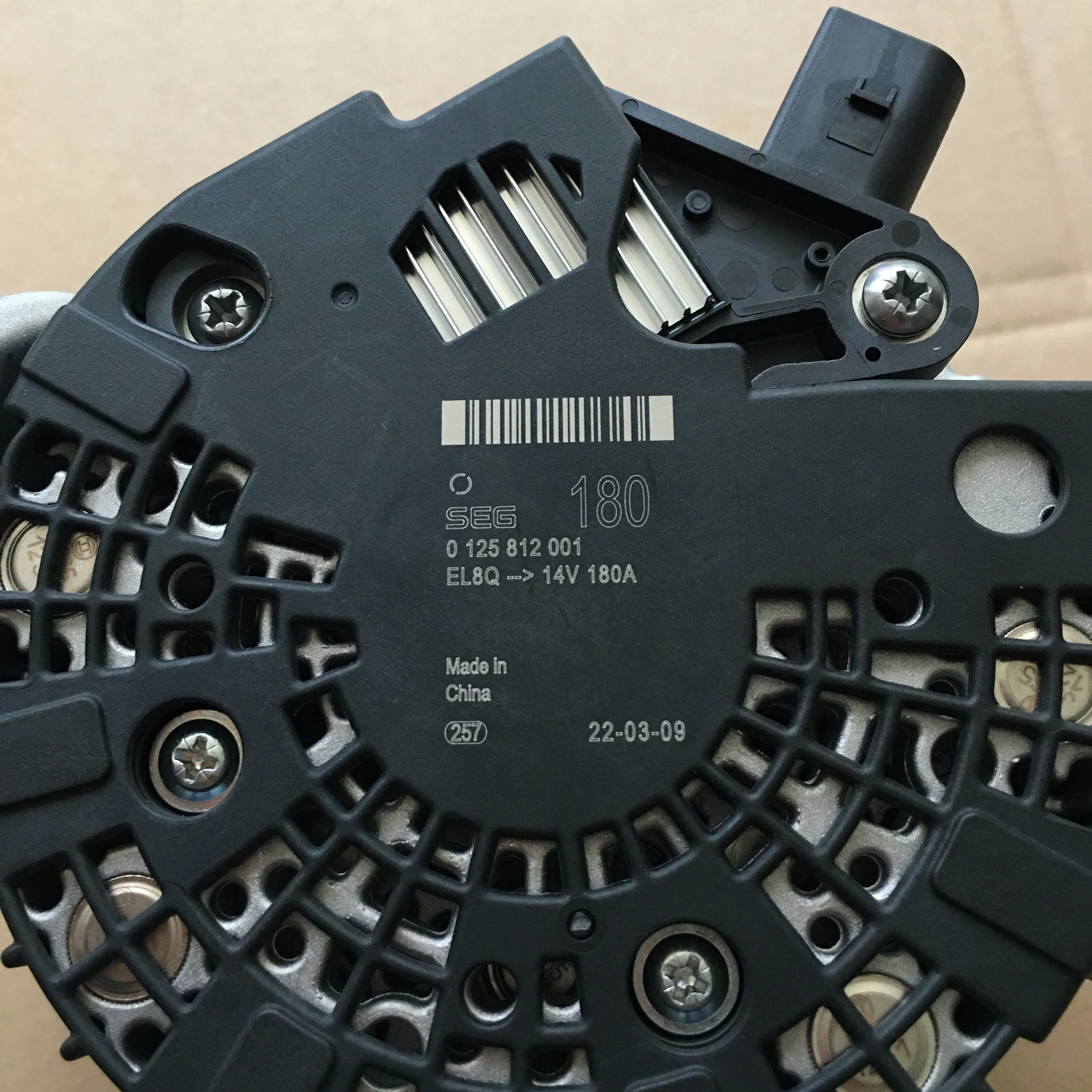 For bmw 3 F31 F30 F35 N20 B20 a 328 I Original Seg CAR Alternator 0125812002 0125812001 12317645044