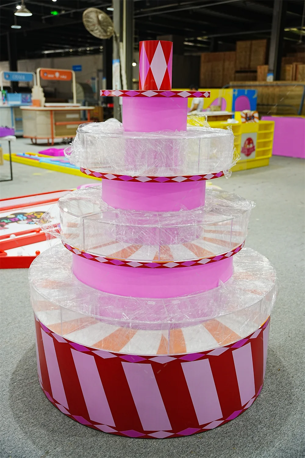 Retail Confectionery Shop Interior Design Wooden Sweets Shop Display ...