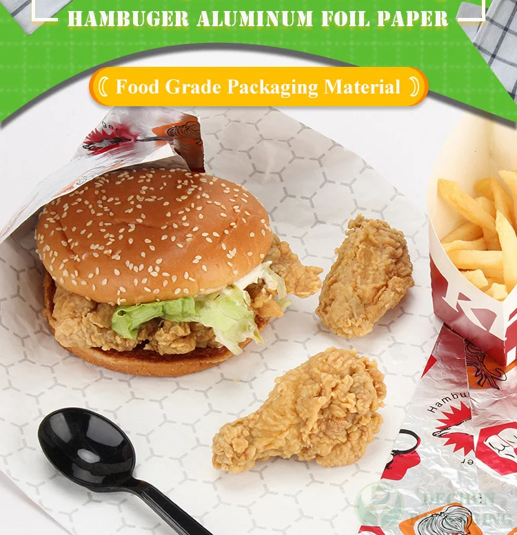 Sándwich de papel de aluminio en hamburguesa