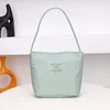 Bolsa individual verde claro [Dos diseños con letras aleatorias]