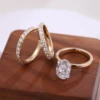 Bague en or jaune 10K avec diamant moissanite