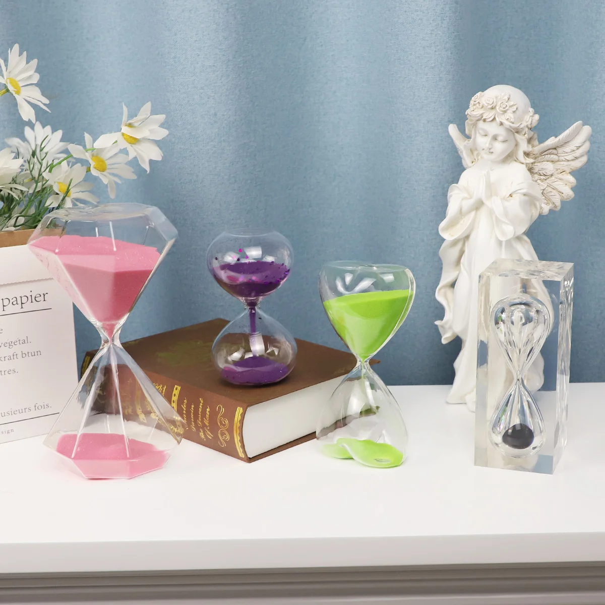 Promotional cheap home decoration 3 minutes smile face glass sand timer glasssand clocks for gift