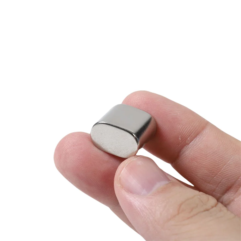 Runway Type Neodymium Powerful Magnet Oval Shaped Super Strong Magnet Used for Stop Water Neodymium Magnetic Materials
